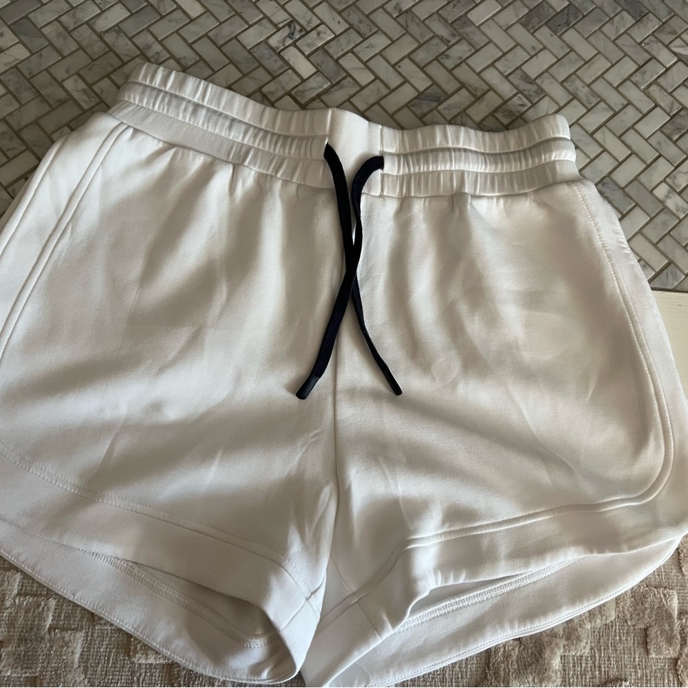 Varley double soft shorts